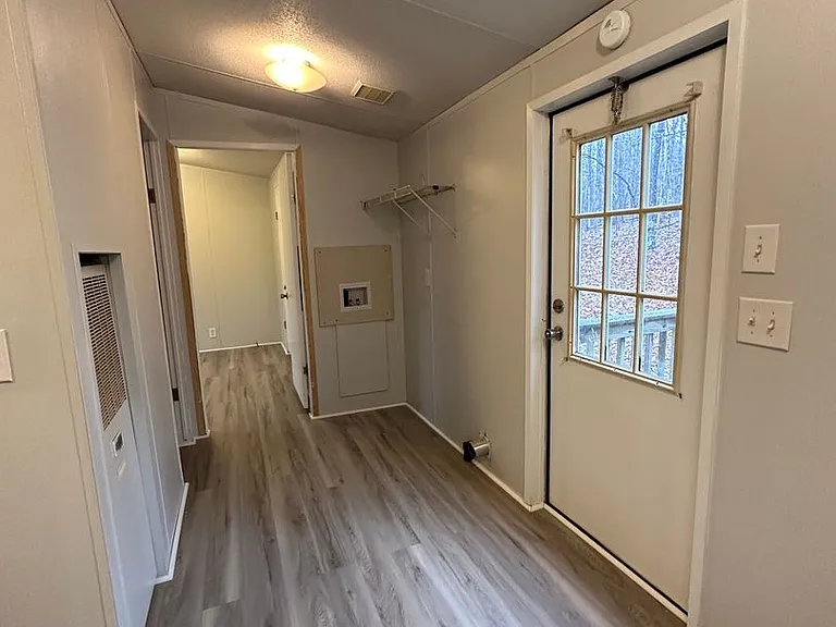 7075 Colonial Hwy — Photo 6