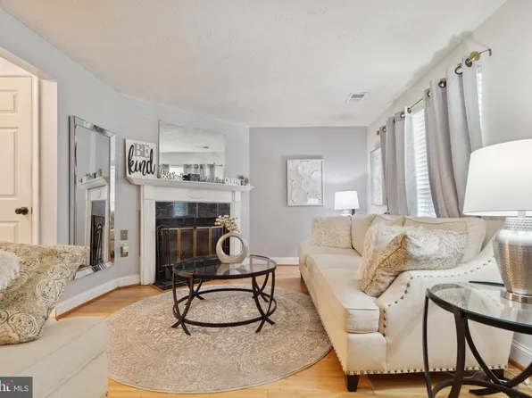 14406 Marlborough Dr, Upper Marlboro, MD 20772