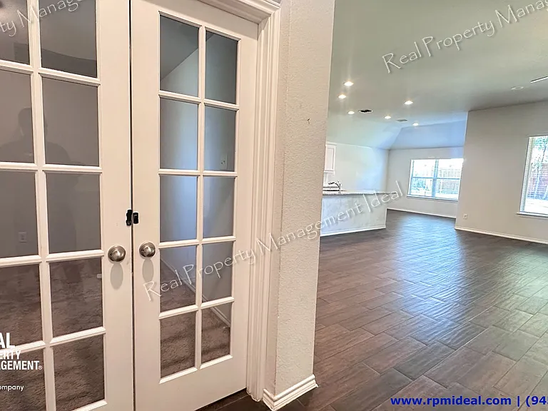 3977 Winding Hollow Dr — Photo 24