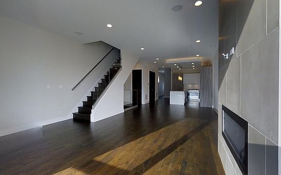 4th image of 1836 W Armitage Ave #3