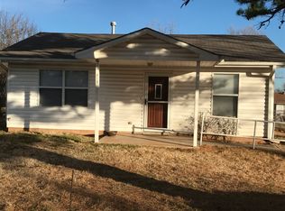 215 E Beech St, Tecumseh, OK 74873