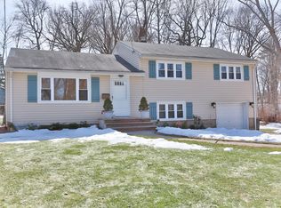 114 Blauvelt Ave, Bergenfield, NJ 07621