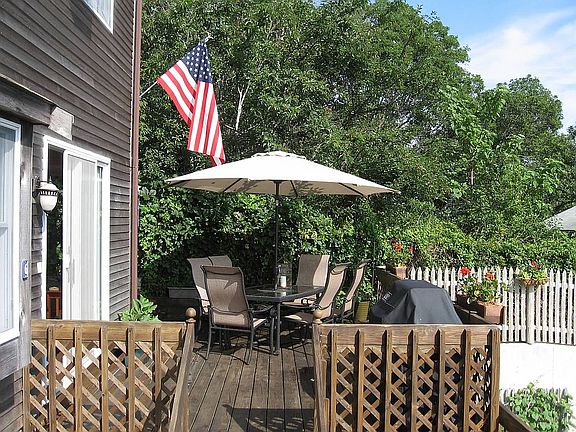 4th image of 34 Winslow St #6