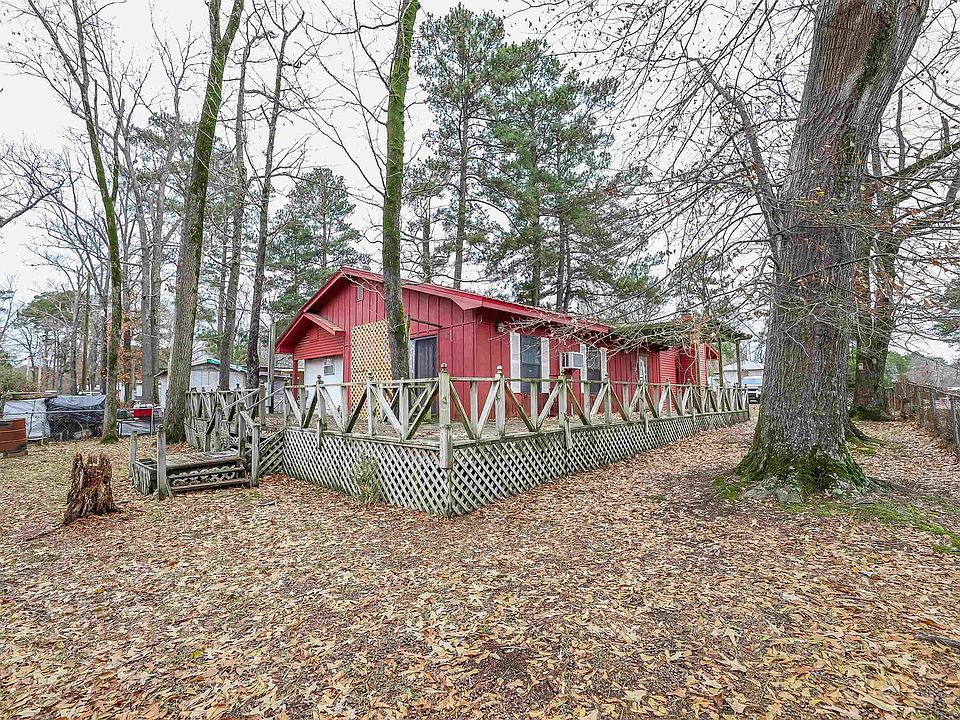 1st image of 301 Oakwood Dr
