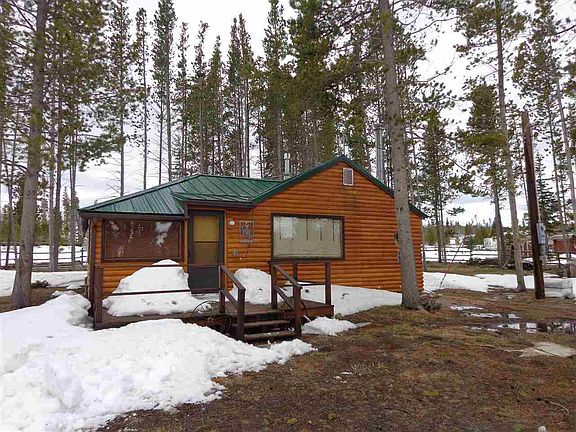 2nd image of 22 Whistling Pine Dr
