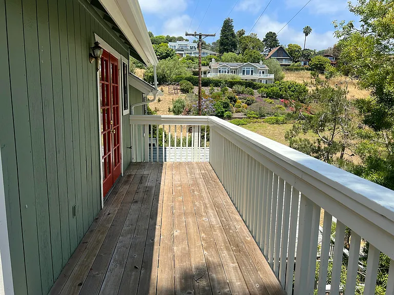 2201 Banner Ave #A — Photo 3
