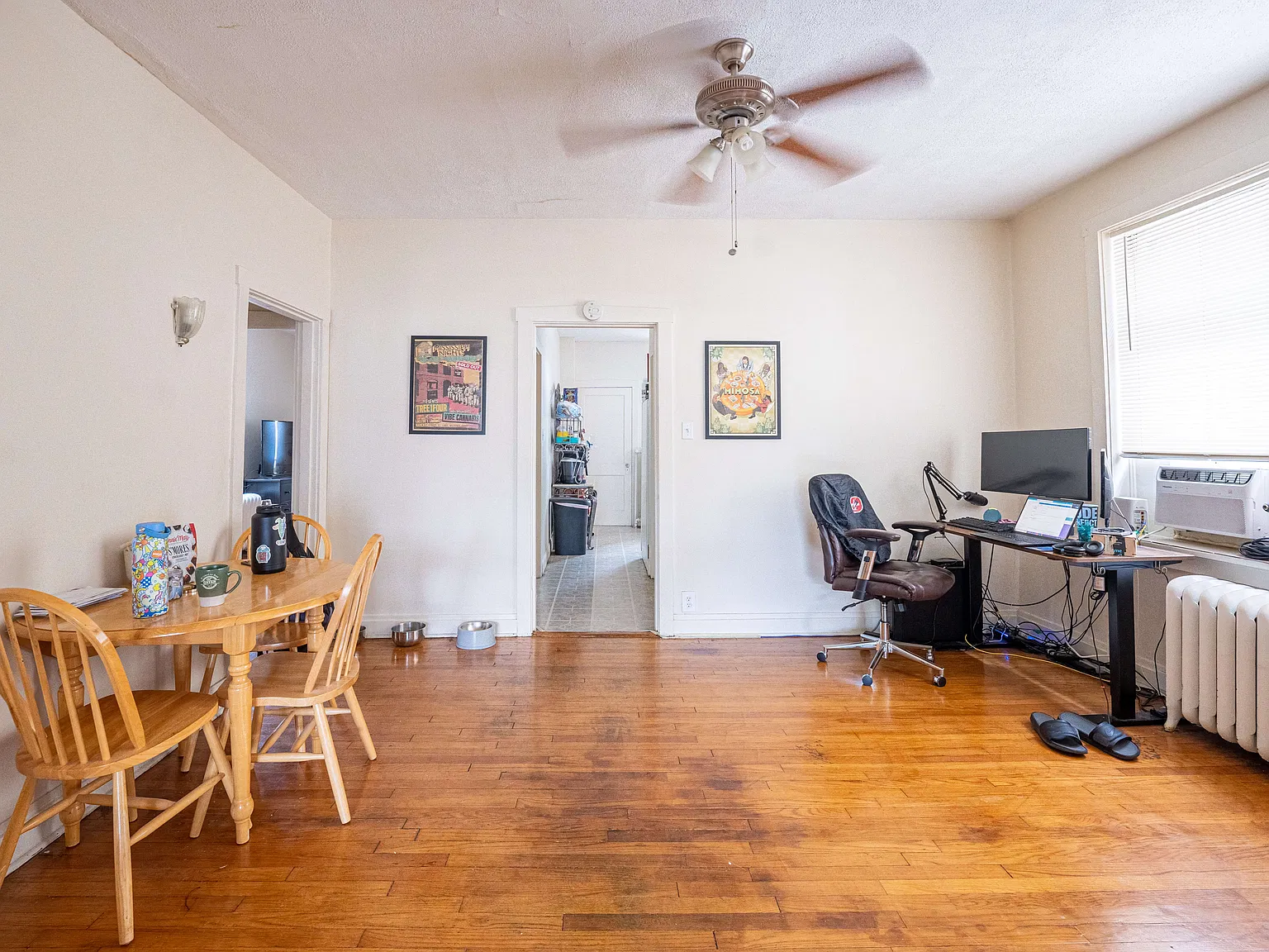 1 bed, 900 sqft, $1,295 — Photo 4
