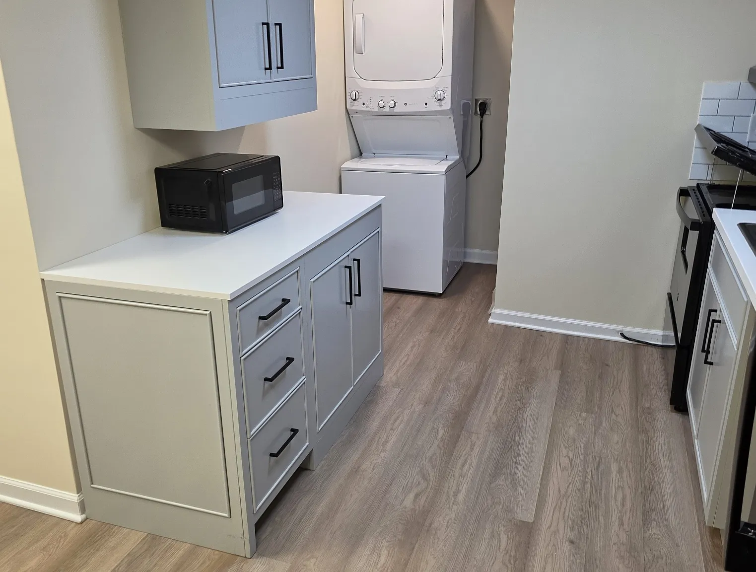 2 bed, 1100 sqft, $1,500 — Photo 2