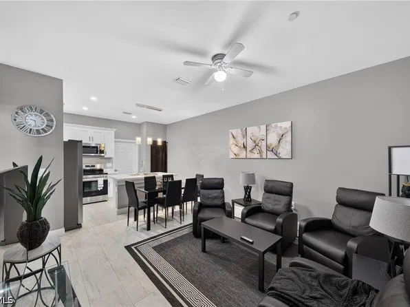 13201/203 1st St #203, Fort Myers, FL 33905