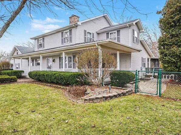 1415 W Nebobish Rd, Essexville, MI 48732