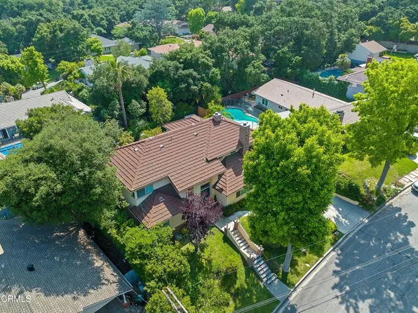 3710 Cedarbend Dr, Glendale, CA 91214