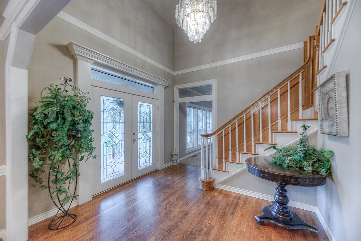 5 bed, 5.0 bath, 4443 sqft, $3,750 — Photo 4