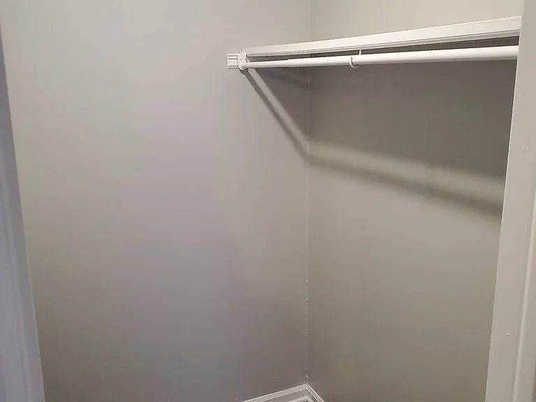 Stratford East Apartments — Photo 128
