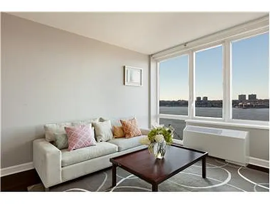 Sold by Douglas Elliman | media 22