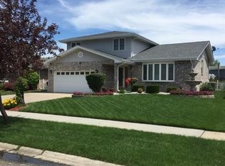 17219 Arrowhead Trce, Oak Forest, IL 60452
