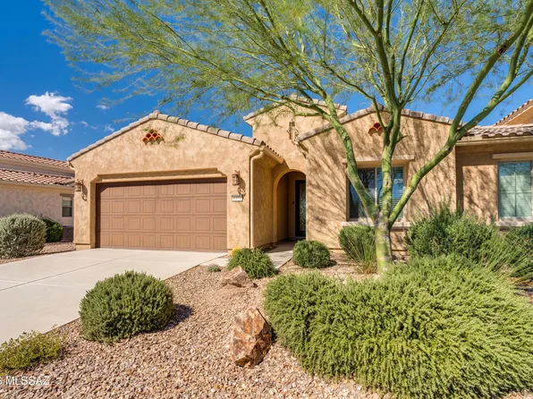 1377 E Basalt Dr, Green Valley, AZ 85614