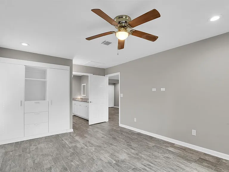 3555 Balboa Cir — Photo 12