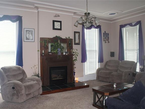 3rd image of 22 West Ave
