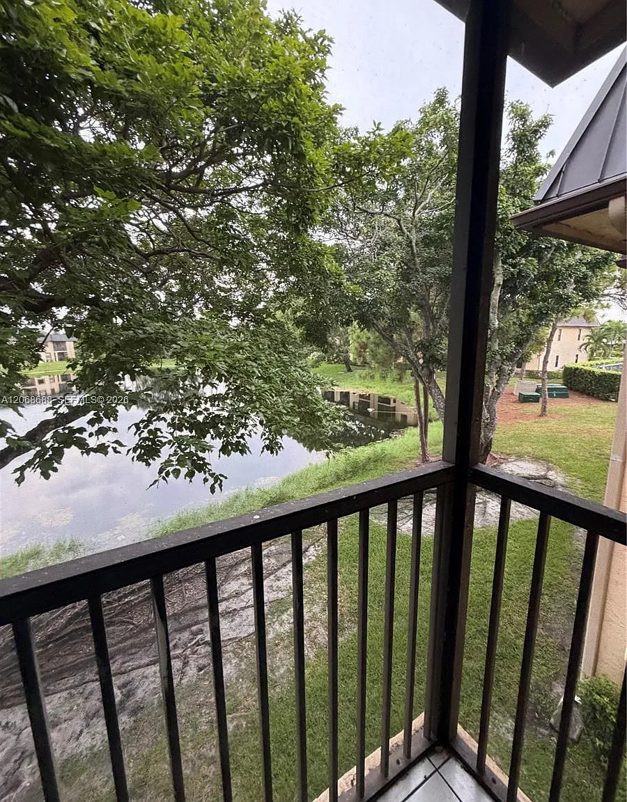 2 bed, 2.0 bath, $2,200 — Photo 1