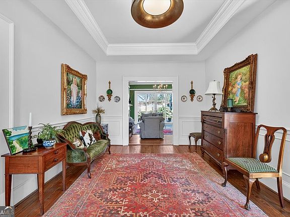 3rd image of 3285 Vista Cir