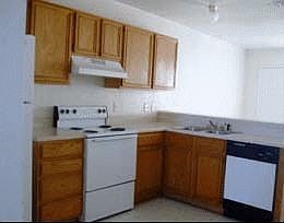 2nd image of 1111 Leslie Cir APT A