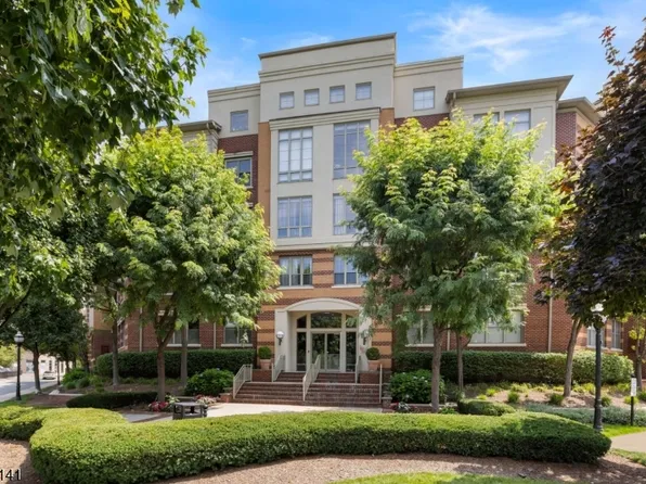 24 Ave At Port Imperial #232, West New York Town, NJ 07093