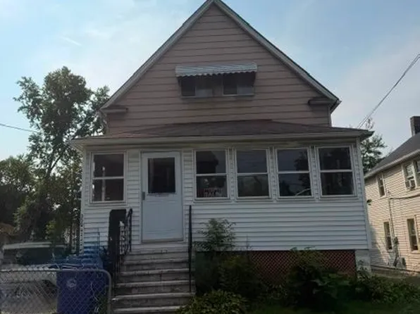 3506 W 60th St, Cleveland, OH 44102