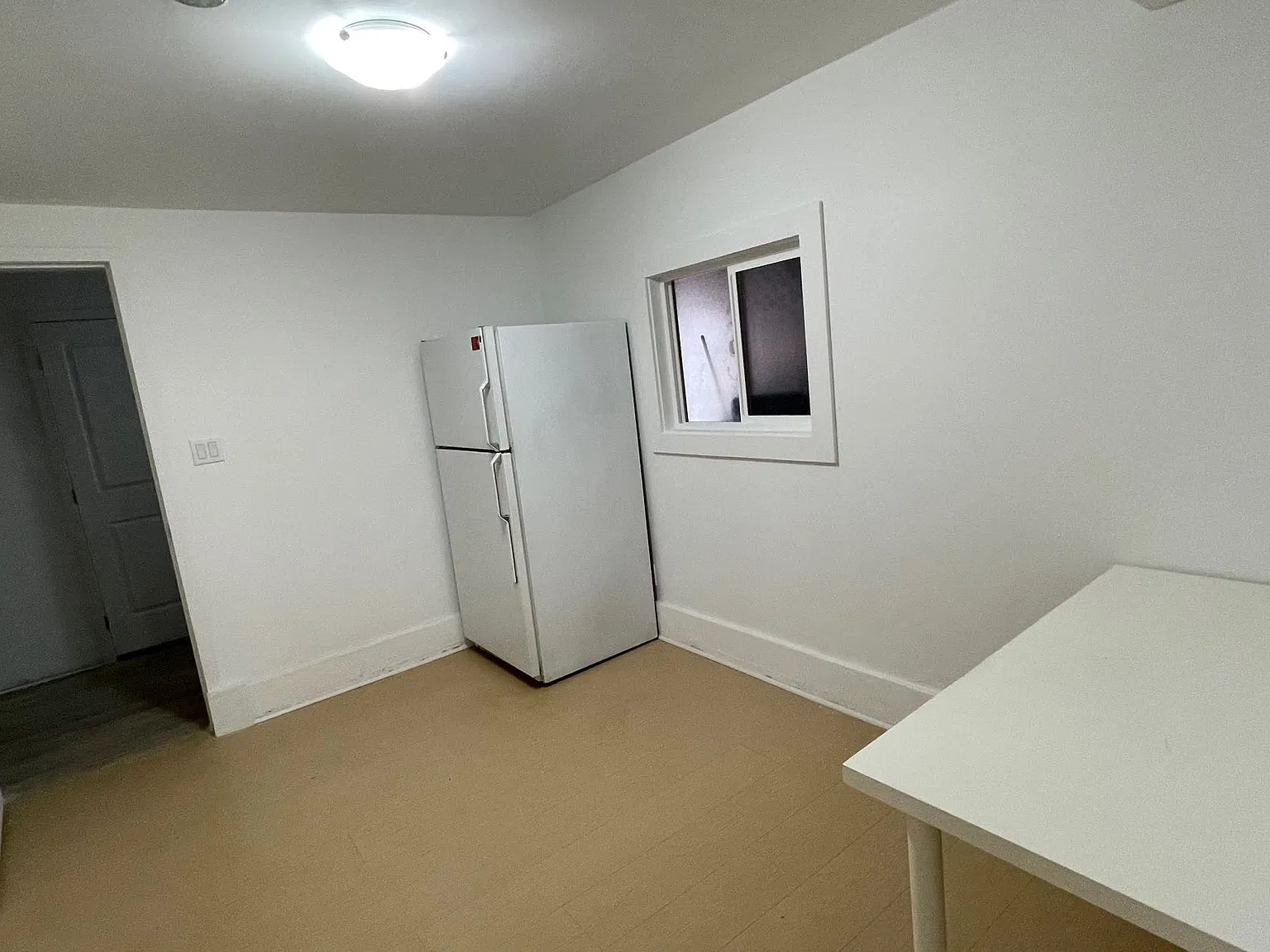 1 bed, 650 sqft, $1,600 — Photo 2