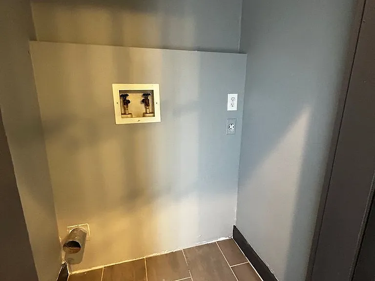 315 Parkwood Ave — Photo 9
