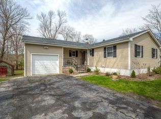 14 Middleton Dr, New Fairfield, CT 06812