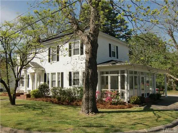 800 W Carr St, Dunn, NC 28334