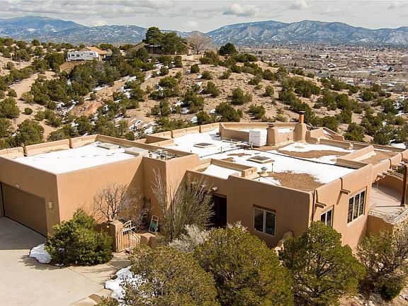 4th image of 813 Camino Vistas Encantada