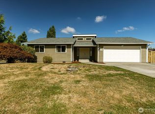 1801 Sandalwood Street, Mount Vernon, WA 98273
