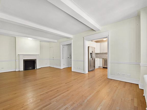 4th image of 245 E 72nd St #8EF
