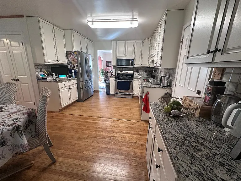 4801 Bentonbrook Dr — Photo 9
