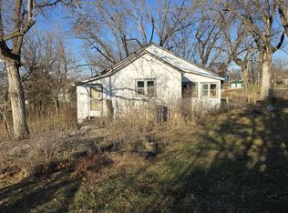 303 S Dekalb St, Princeton, MO 64673