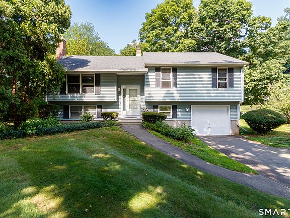 2nd image of 54 Valley View Drive #54