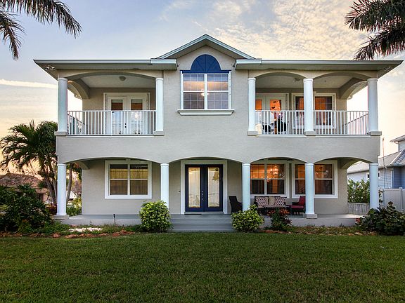 3rd image of 1840 Mili Ave