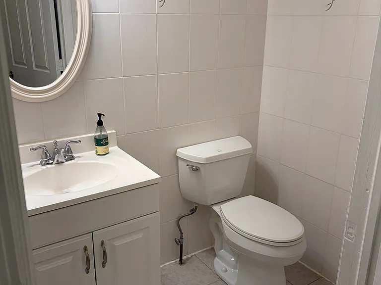 1126 Buttonwood St #C — Photo 14