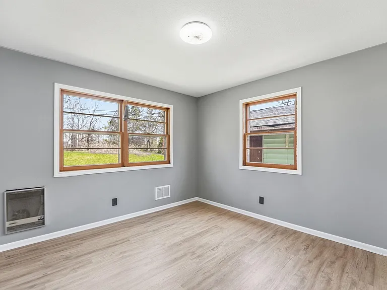 1697 Rose Pl — Photo 11