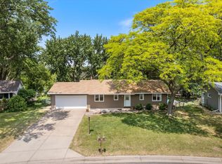 6232 Linden Rd, Woodbury, MN 55125