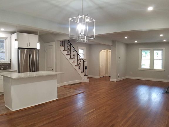 3rd image of 6826 McPherson Blvd