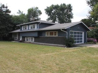 1245 Modaff Rd, Naperville, IL 60540