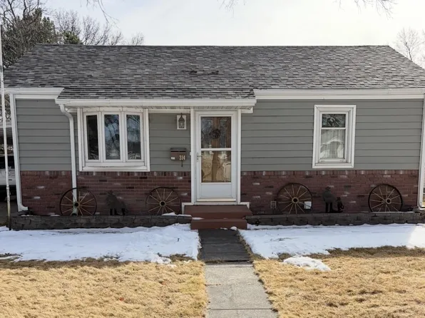 314 E 13th St, North Platte, NE 69101