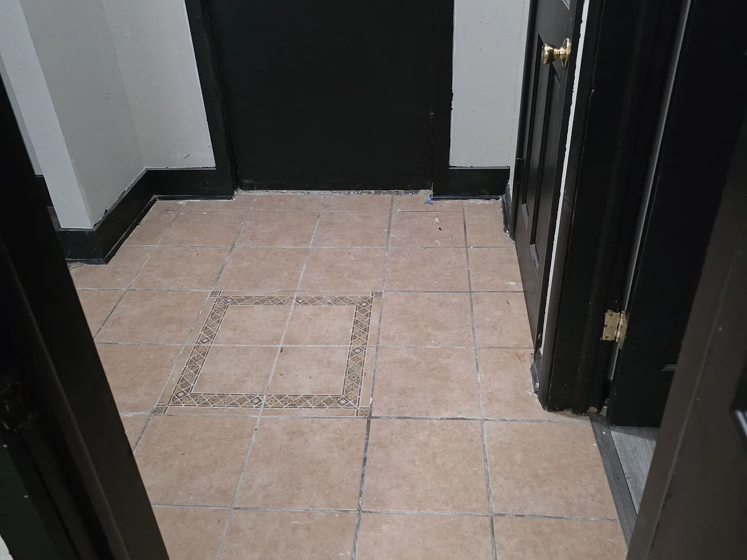 843 North 24th Street — Photo 1