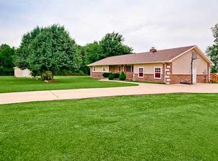 8495 N Coffelt Cemetery Rd, Gravette, AR 72736