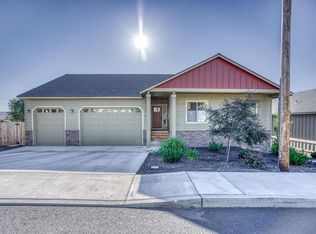2756 SW 34th St, Redmond, OR 97756
