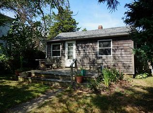 9 Fowler St, Jamestown, RI 02835