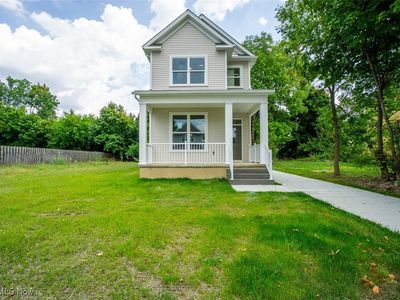 2275 E 100th St, Cleveland, OH, 44106