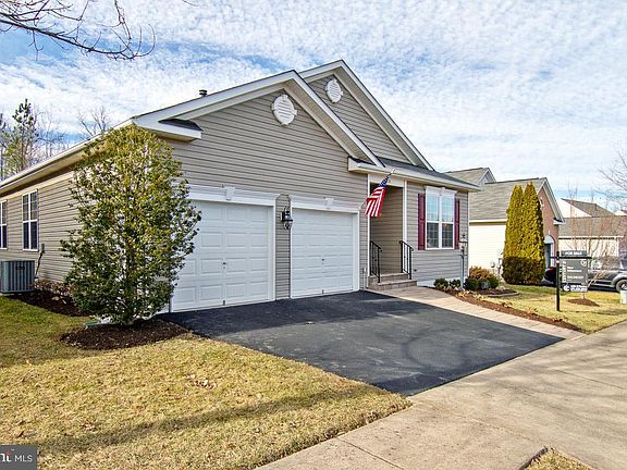 3rd image of 3674 Osborne Dr